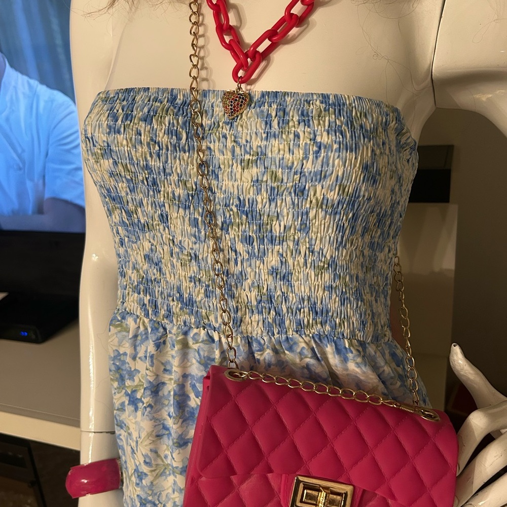 Blue Floral Strapless Dress with Pink Accessories. Girl next door look!! - Picture 5 of 8